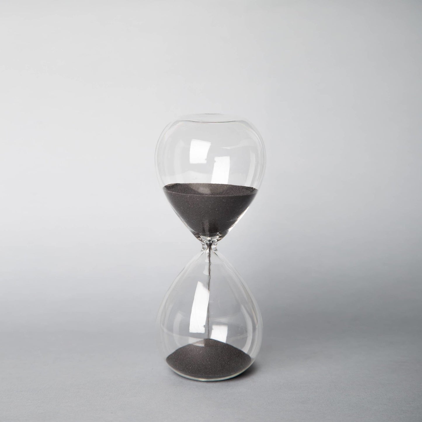 Porto Boutique - 403 - Black Sand Glass Timer - Fenwick & OliverPorto Boutique - 403 - Black Sand Glass TimerPorto BoutiqueFenwick & OliverCF12163LABLC17