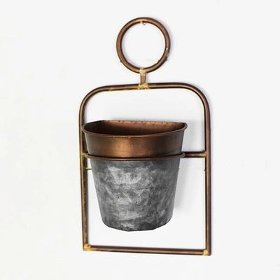 SINGLE TIN WALL PLANTER - Fenwick & OliverSINGLE TIN WALL PLANTERMill77Fenwick & OliverHX351238