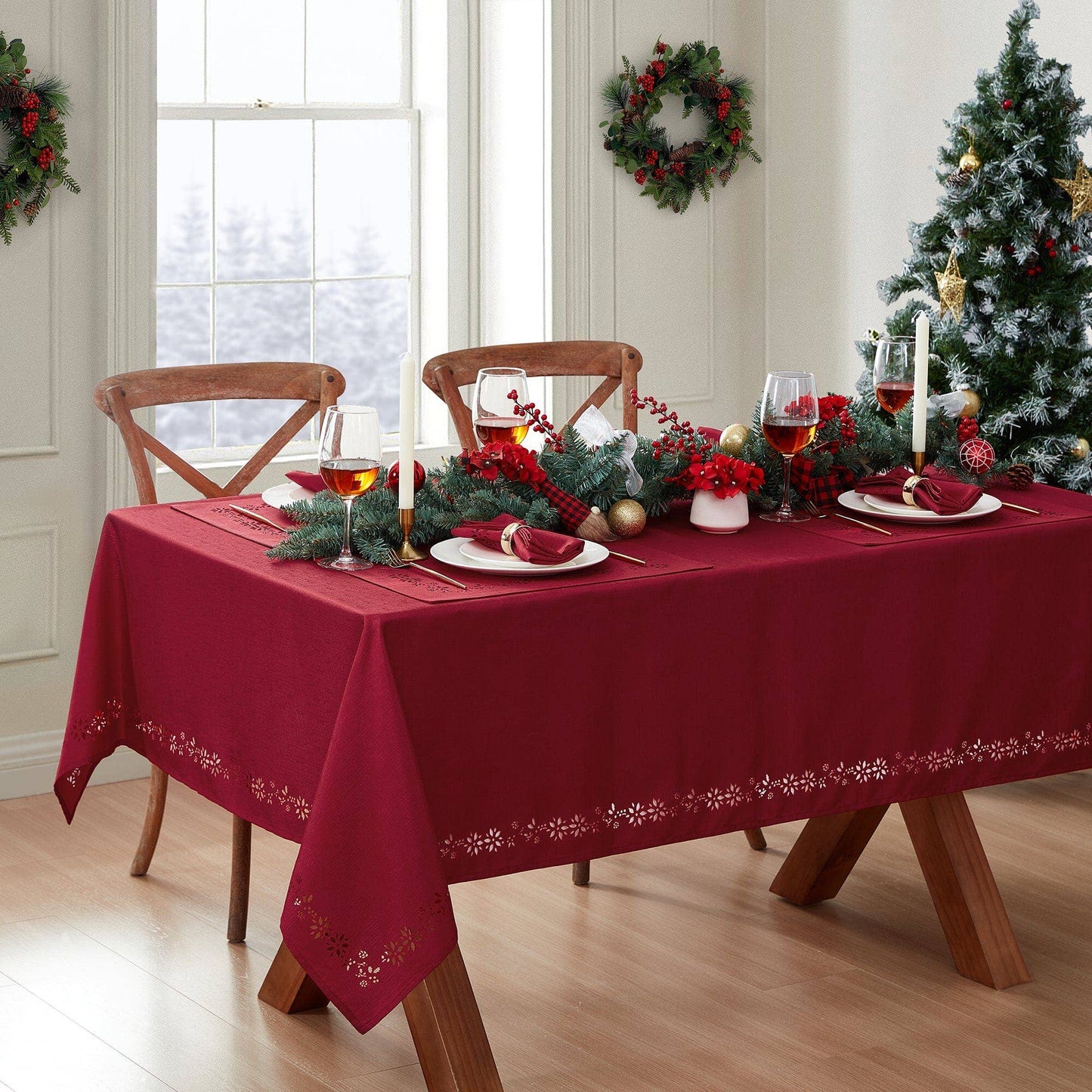 Poinsettia Noel Laser Cut Holiday/Christmas Tablecloth