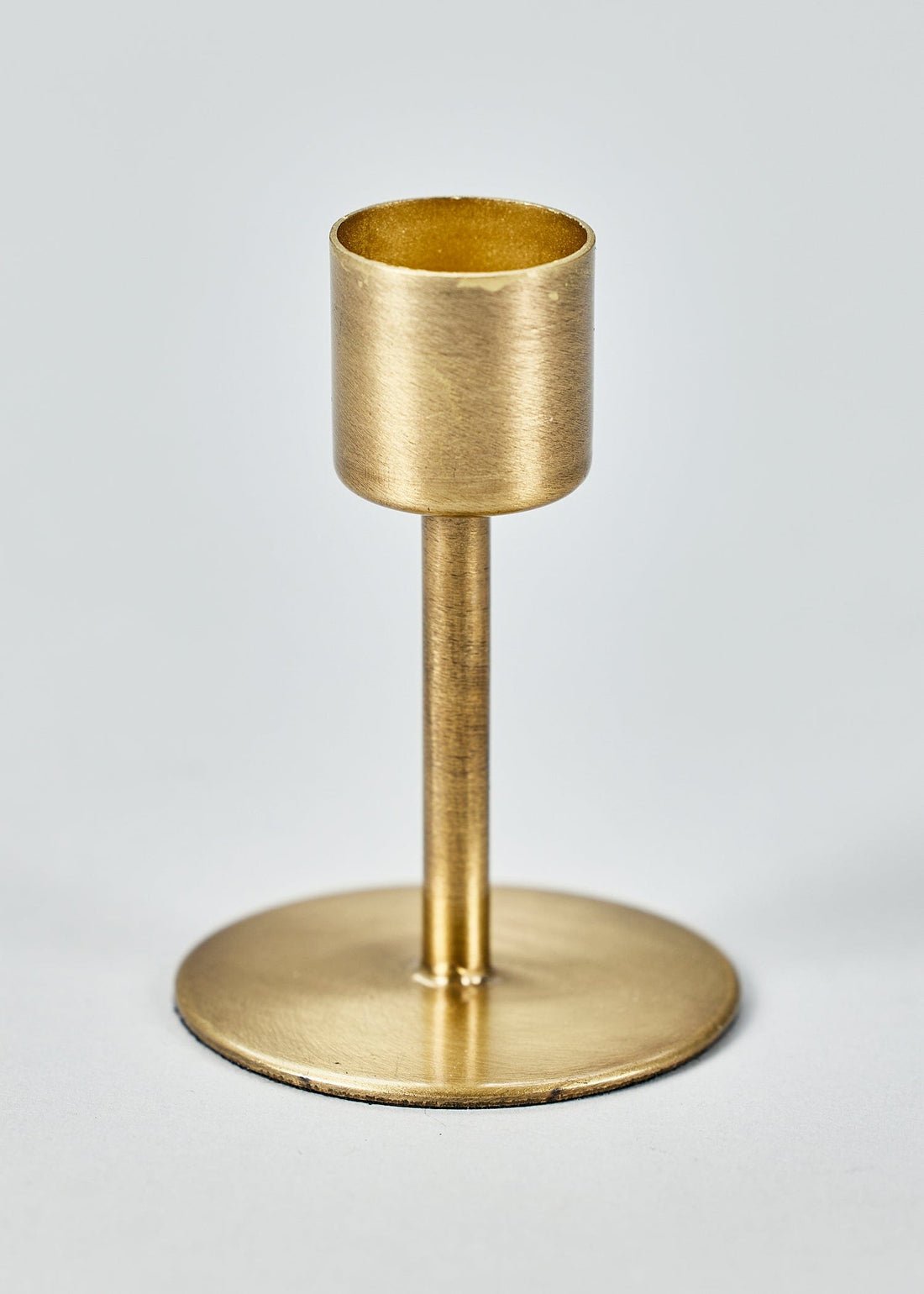 Antique Brass Metal Candlestick Holder - Fenwick & OliverAntique Brass Metal Candlestick Holdercandle holderAfloral.comFenwick & OliverAFLO-SBCS32923001