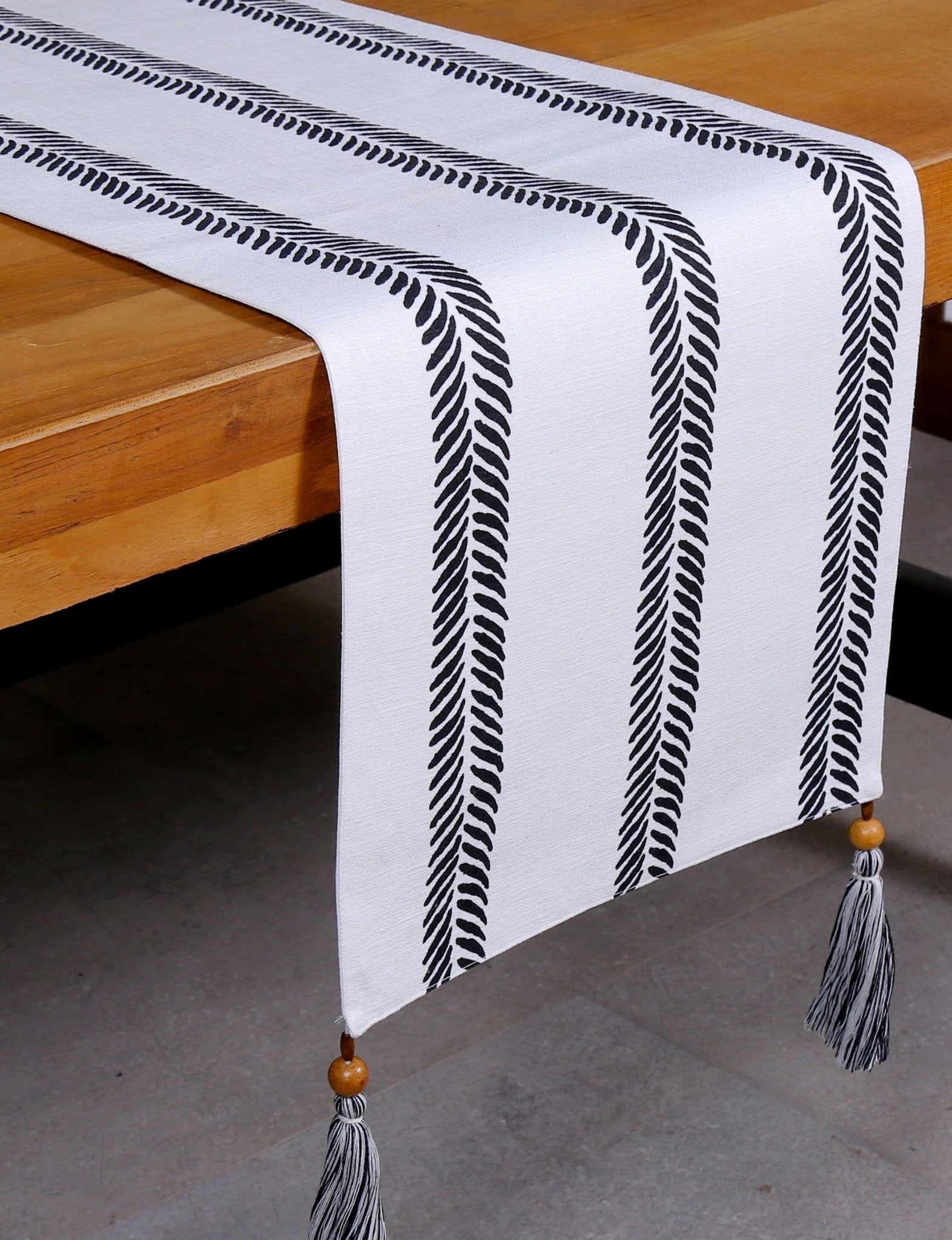 Printed 80" Woven Cotton Table Runner - Fenwick & OliverPrinted 80" Woven Cotton Table RunnerRich Home LinensFenwick & Oliver5278